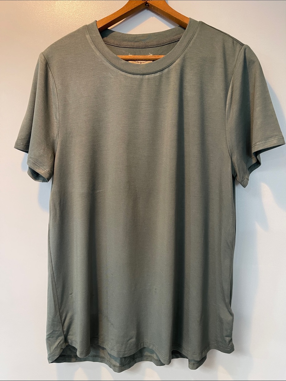 Thread & Supply Short Sleeve Tee in Olive